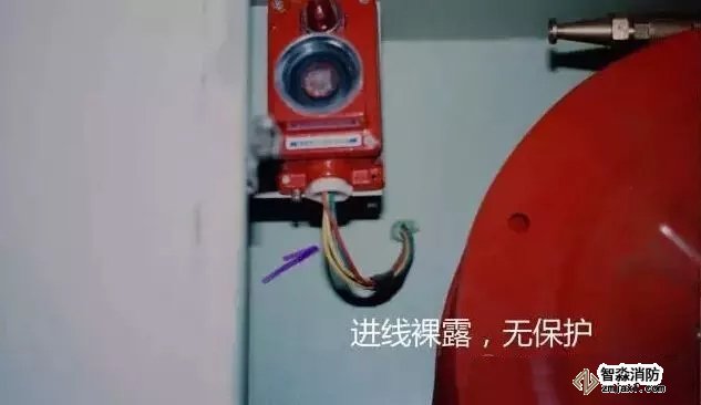 進線裸露，無保護